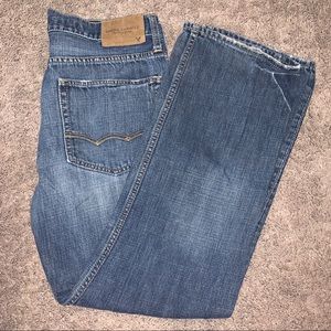 American Eagle Relaxed Fit Jeans 33x32